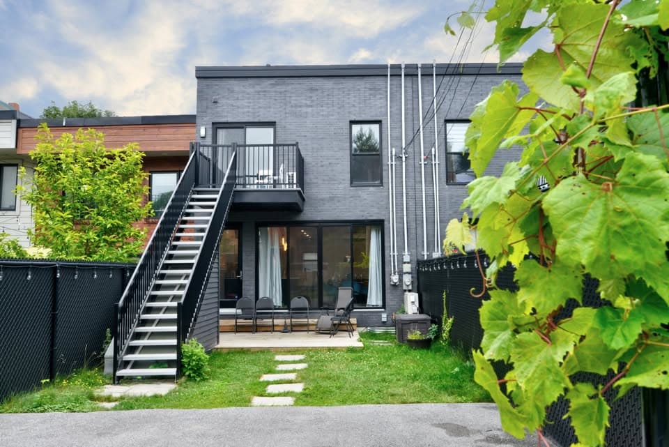 5105 St Ambroise, Montreal (QC)